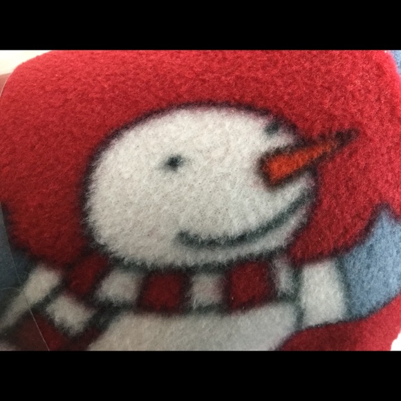 BOGO Home classics Kohl’s snowman fleece blanket - Picture 2 of 6